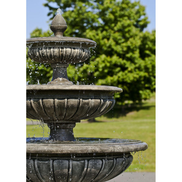 Kinsey Garden Decor Longvue Estate Water Fountain