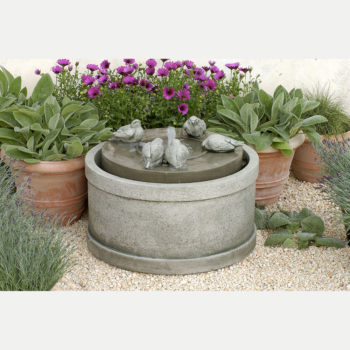 Kinsey Garden Decor Passaros Water Fountain