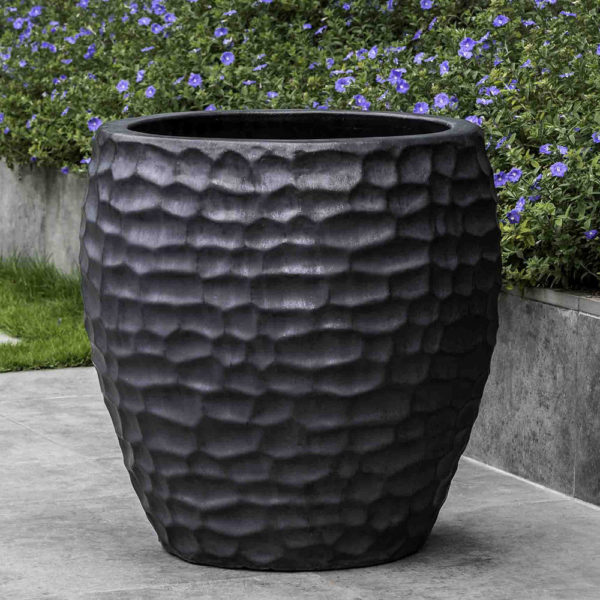 Kinsey Garden Decor Kowloon Planter Graphite