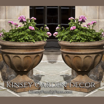 Kinsey Garden Decor Augusta-urn planter set