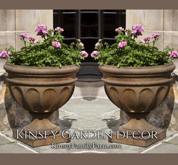 Kinsey Garden Decor Augusta-urn planter set