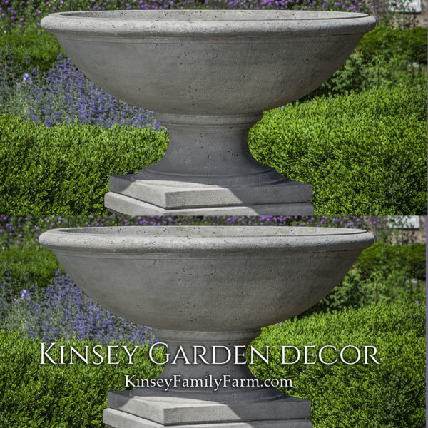 Kinsey Garden Decor Beauport Urn Planter set