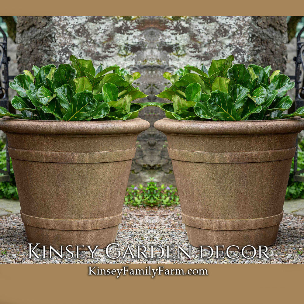 Certosa Medallion Planter Outdoor Set Kinsey Garden Decor