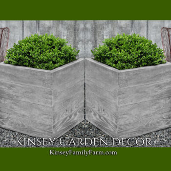 Kinsey Garden Decor Chenes Brut Square Large Planters