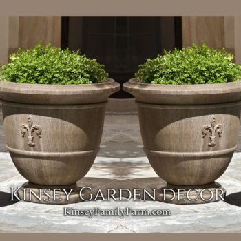 Kinsey Garden Decor Fleur de Lis urn planter set