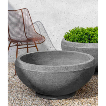 Kinsey Garden Decor Giulia Planter XL