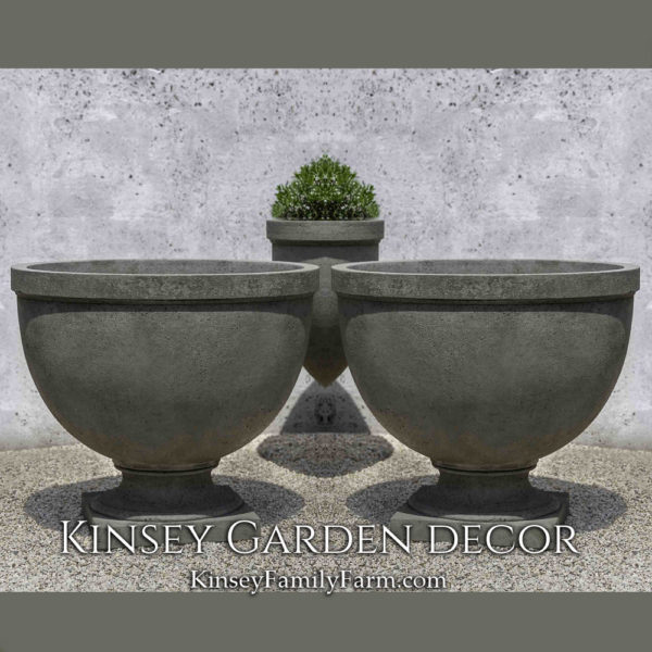 Kinsey Garden Decor Huntington Urns small