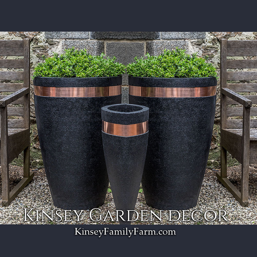 Moderne Tapered Tall Outdoor Planters Set Kinsey Garden Decor