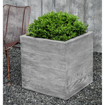 Kinsey Garden Decor Chenes Brut Box Planter