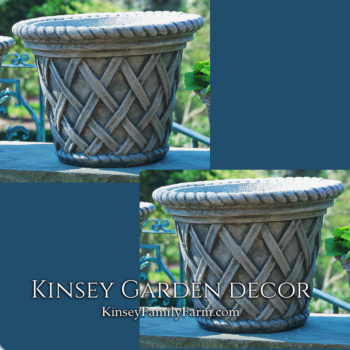Kinsey Garden Decor Planter English Weave Large set