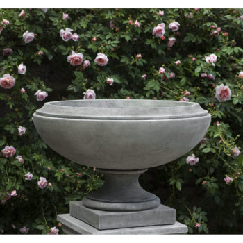 Kinsey Garden Decor Jensen Urn Planter