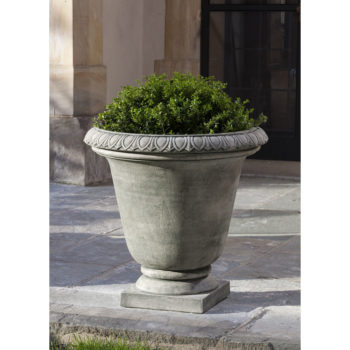 Kinsey Garden Decor Millbridge Urn Planter