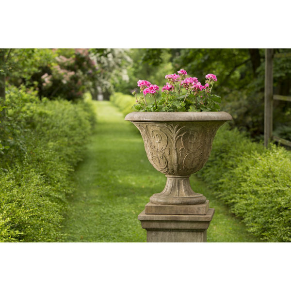 Kinsey Garden Decor Arabesque Palais Urn