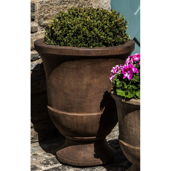 Kinsey Garden Decor Pascal Urn Planter