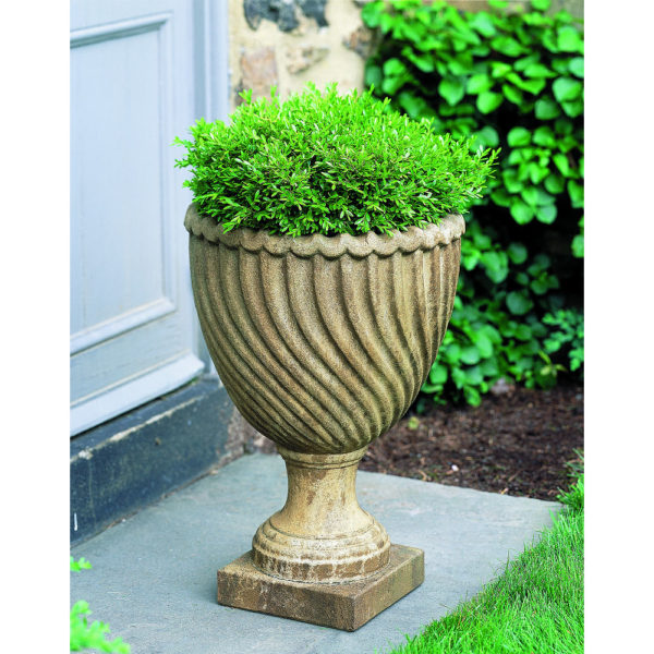 Kinsey Garden Decor Ravenna Urn Planter