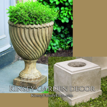 Kinsey Garden Decor Ravenna Urn short pedestal