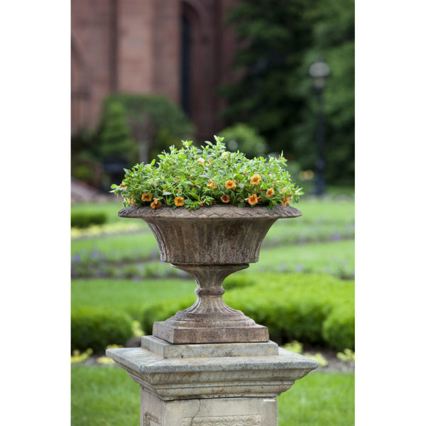 Kinsey Garden Decor Fluted Valentine Urn