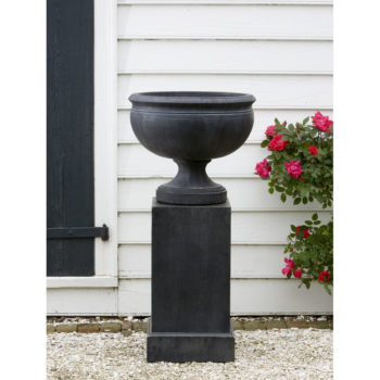 Kinsey Garden Decor Williamsburg Plantation Urn