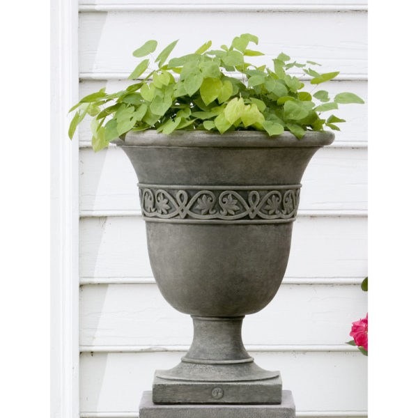 Kinsey Garden Decor Williamsburg Leaf Urn