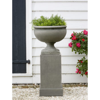 Kinsey Garden Decor Williamsburg Tayloe Urn