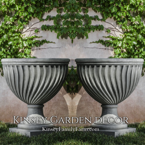 Kinsey Garden Decor Quadrille Urn planters set