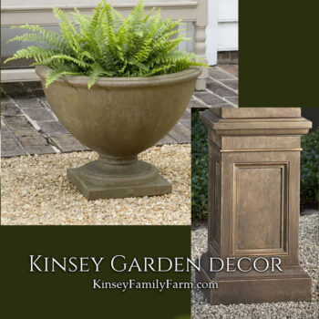 Kinsey Garden Decor williamsburg-bassett hall urn coachhouse pedestal