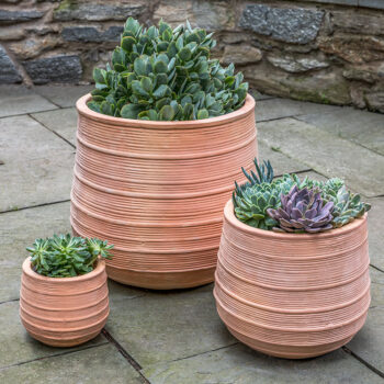 Kinsey Garden Decor Madera Planter Terra Cotta